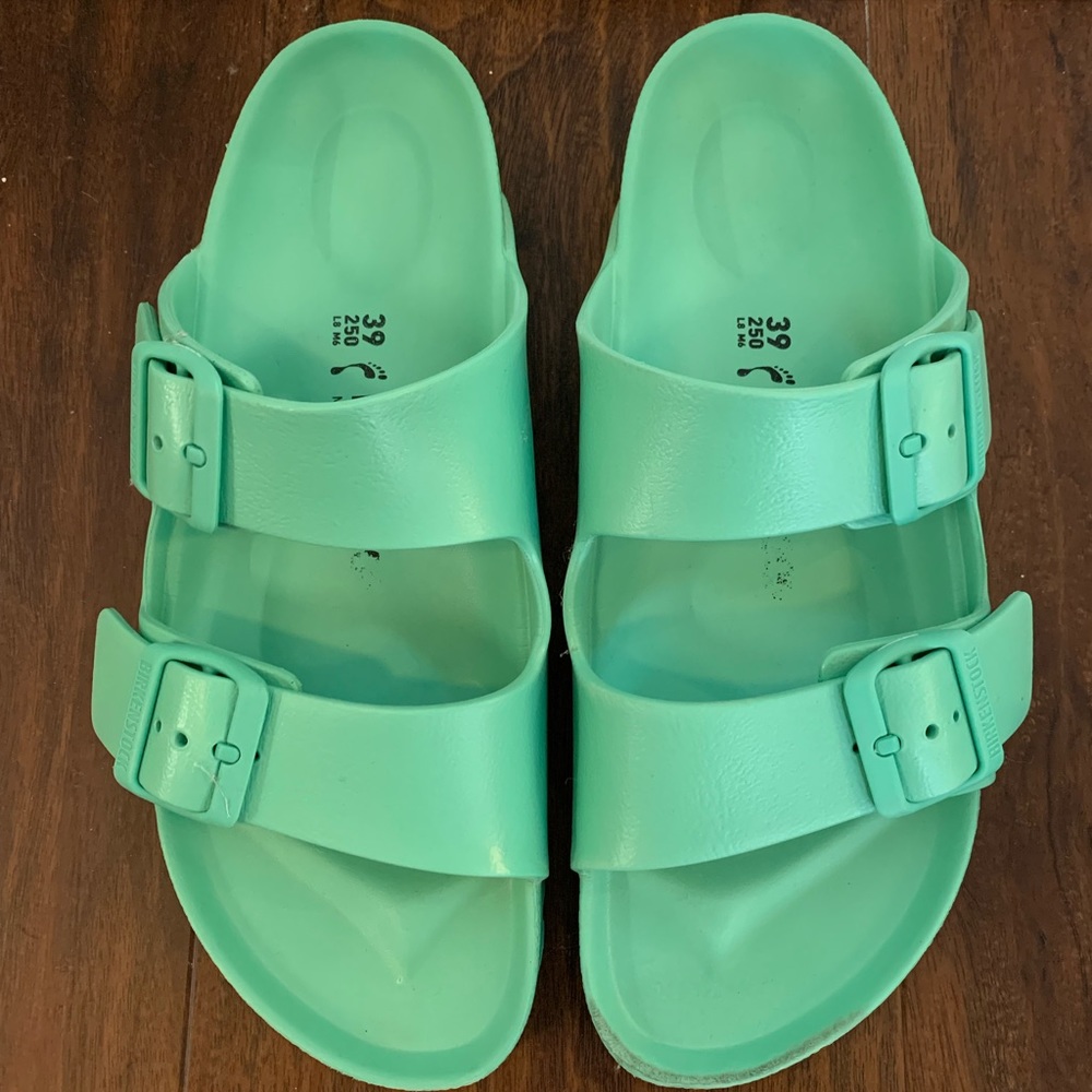Green Birkenstock sandals like new!
